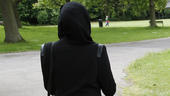 Young Muslim woman assaulted for wearing hijab...