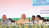 Modi, Mamata bury animosity, bond in public...