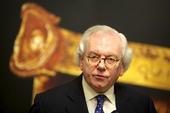 Cambridge drops historian from funding campaign...