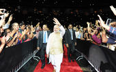 Modi wows Indian Diaspora...