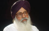 Badal asks Modi to set up SIT for Sikh ‘genocide’...