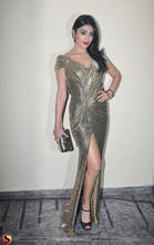 Shriya returns to Hindi...