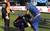 Yuvraj touches Sachin's feet, yet again...
