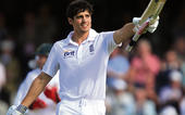 England win Lanka series as Cook scores 10,000 Test runs