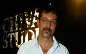 Rajat Kapoor is bent on making his next film...