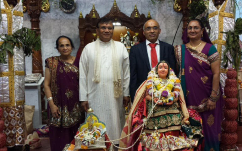 શ્રી વિલ્સડન સ્વામિનારાયણ મંદિરમાં તુલસી વિવાહનું આયોજન શ્રી વિલ્સડન સ્વામિનારાયણ મંદિરમાં તુલસી વિવાહનું આયોજન