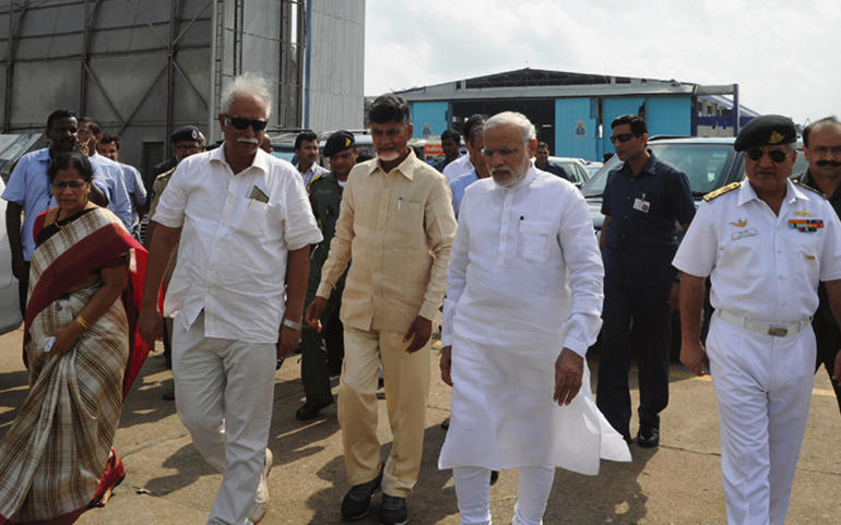વાવાઝોડાથી આંધ્ર-ઓડિશામાં ૨૪ના મોત વાવાઝોડાથી આંધ્ર-ઓડિશામાં ૨૪ના મોત