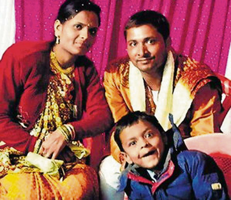 આણંદના પટેલ દંપતીનો લંડન પ્રવ આણંદના પટેલ દંપતીનો લંડન પ્રવ