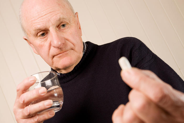 pill with water 1