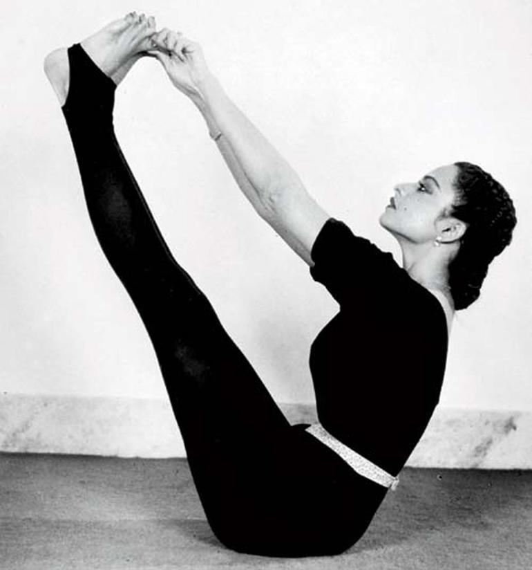 rekha-yoga 1
