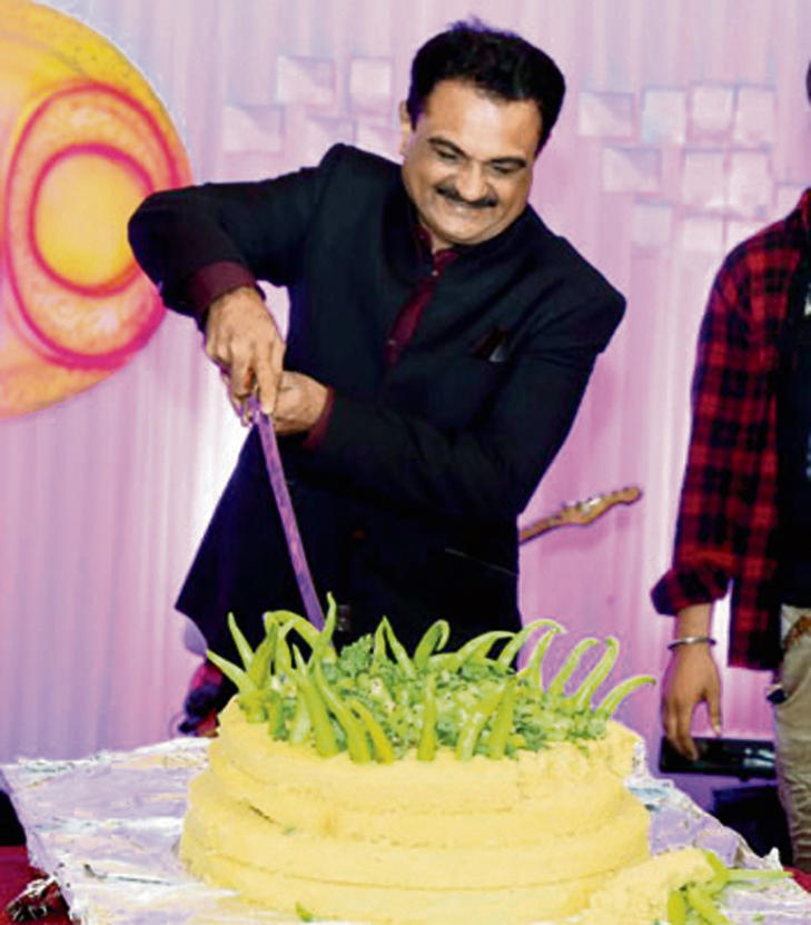 Khaman kake