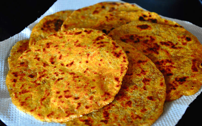 મસાલા મકાઈ પરોઠા...