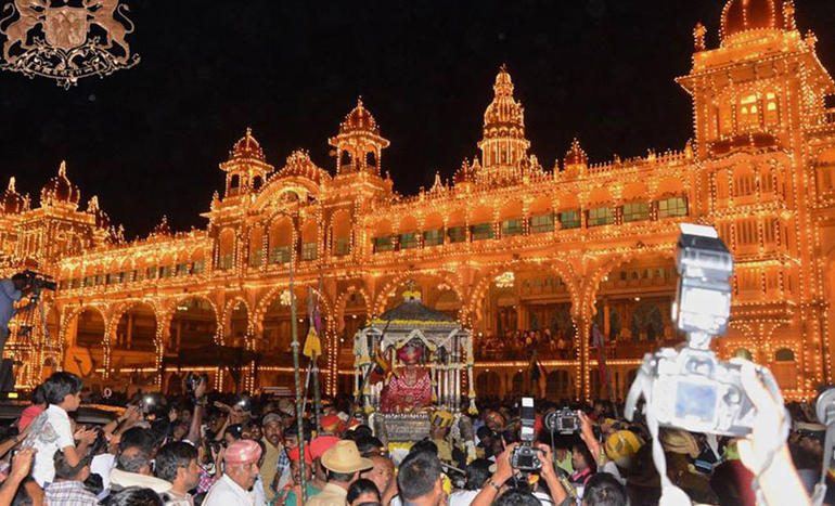 Mysore king yaduveer 4