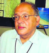 ઇદી અમીનને શેખર મહેતા એવોર્ડ