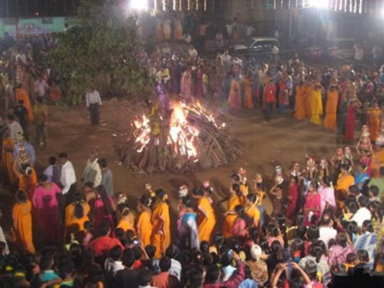 હોલિકોત્સવઃ આસુરી તત્વોને ભસ