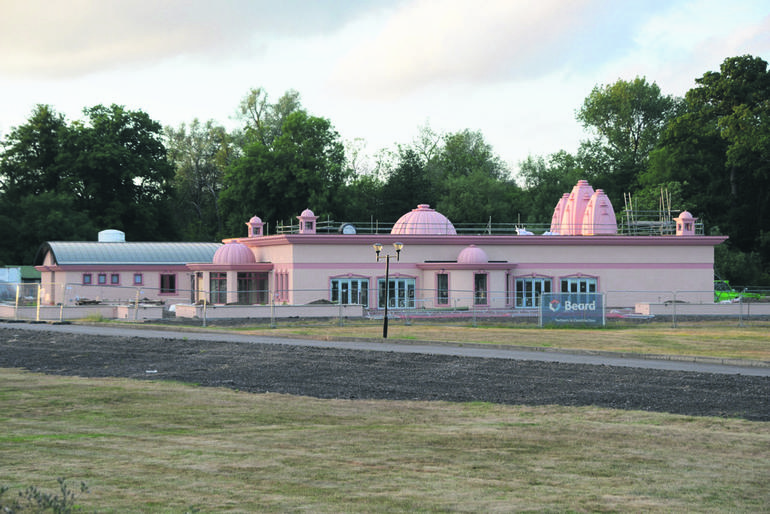 Anoopam-Mission-Mandir