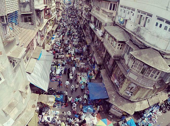 Mumbai's Bhendi Bazaar--2