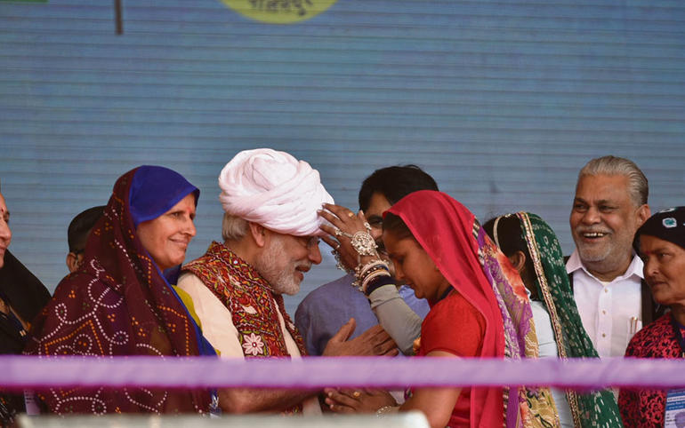 નોટબંધીનો નિર્ણય રાષ્ટ્રહિતમ...