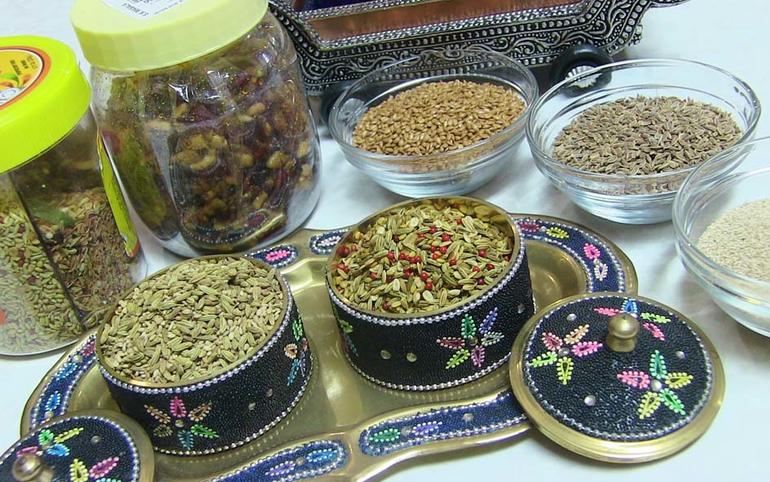 મુખવાસઃ સ્વાદ સાથે પોષણનો સંગ મુખવાસઃ સ્વાદ સાથે પોષણનો સંગ
