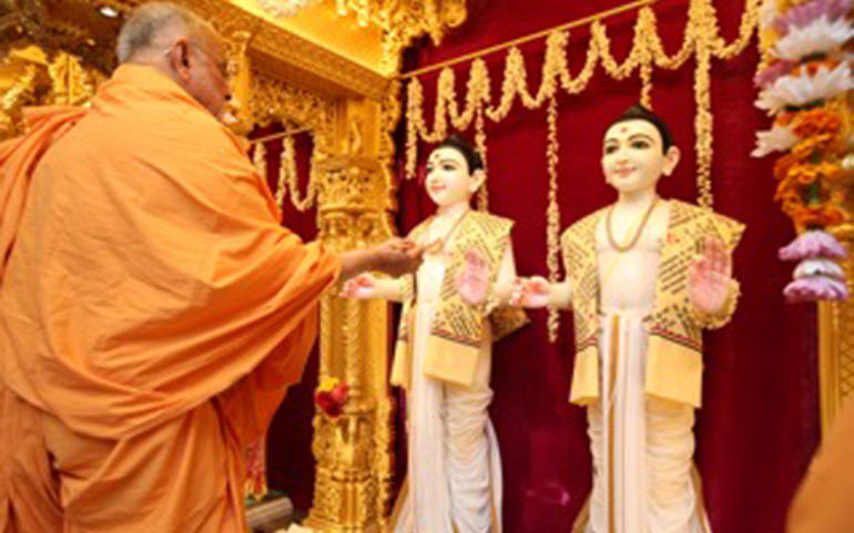 લેસ્ટર BAPS સ્વામીનારાયણ મંદિરે...