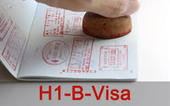 H-1B વિઝા માટે ૪૦૦૦ ડોલરથી વધુ આપ