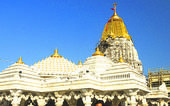 અંબાજી મંદિરની ૫૧ ફૂટ સુવર્ણ શ...