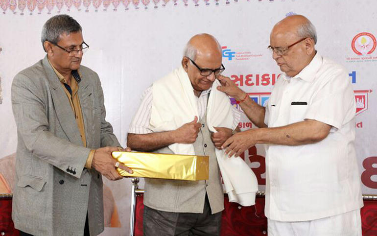 બંગાળમાં ગરવો ગુજરાતી: અનેક પડ...