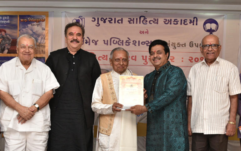 અખબારી ‘સુર્ખિયાં’ ન બનેલા કે