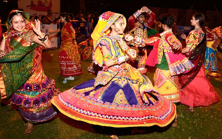ગુજરાતી ‘નવરાત’નો એક અનોખો મર ગુજરાતી ‘નવરાત’નો એક અનોખો મર