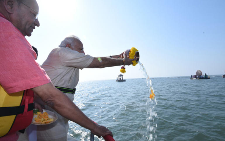 મુંબઈની ચૂંટણી અને સમુદ્રમાં 
