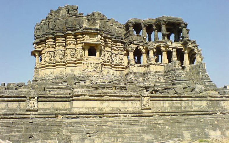 સ્મારકો પણ જીવતો શ્વાસ લેતા હો... સ્મારકો પણ જીવતો શ્વાસ લેતા હો...