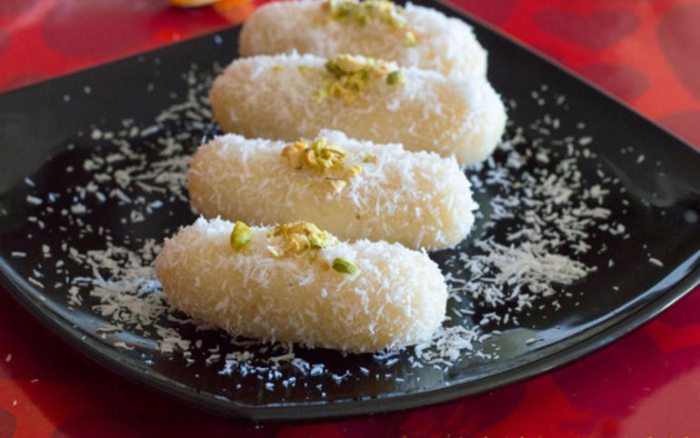 બ્રેડ ચમચમ...