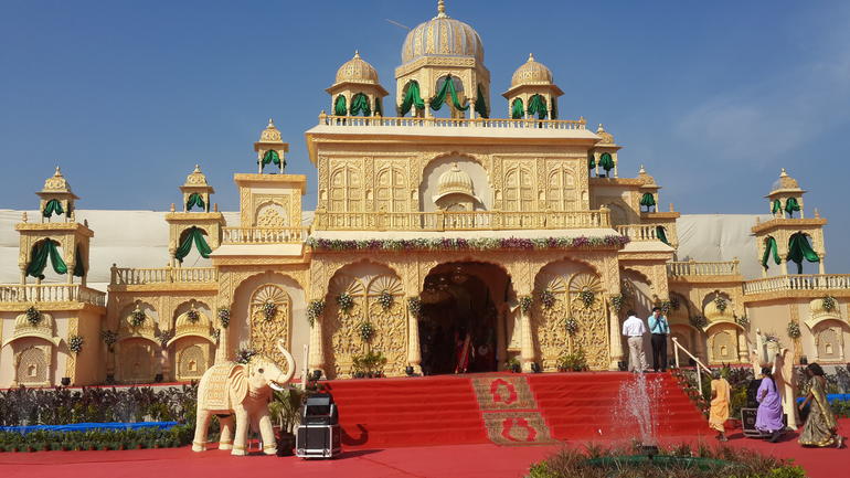આપના પ્રસંગને દિપાવો રંગ ઇવેન