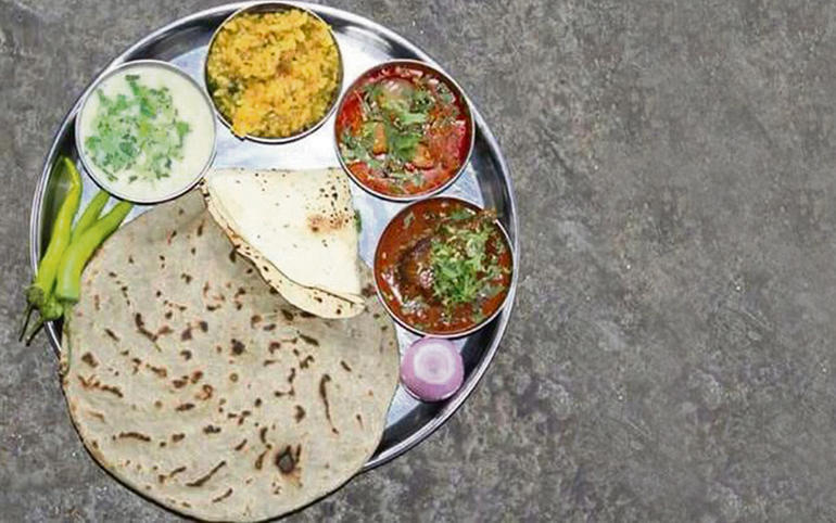પરંપરાગત ભારતીય થાળી પર્યાવર