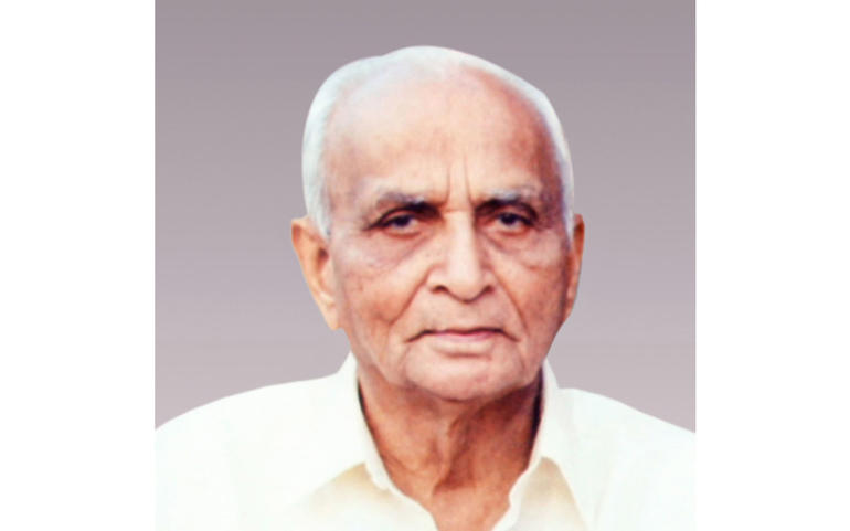 પ્રચાર અને પ્રતિષ્ઠાથી ભાગતા 