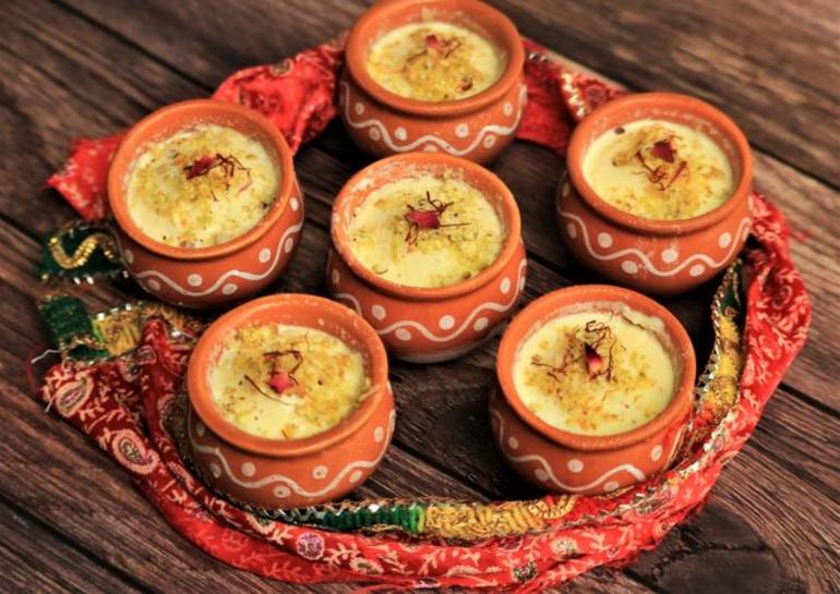 મટકા કુલ્ફી... મટકા કુલ્ફી...