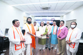 કોરોનાના કહેરમાં માનવતાની મહ