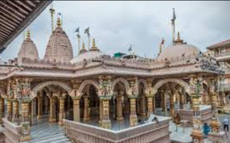 ગુજરાતમાં બીએપીએસ સ્વામીનારા...