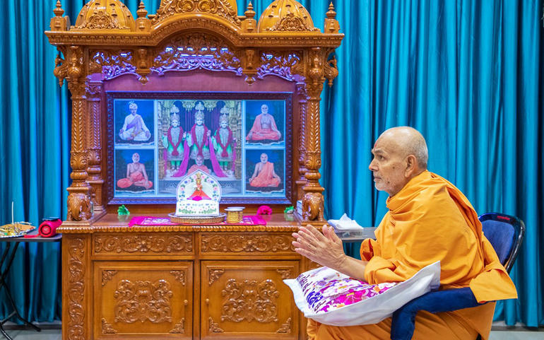 BAPS ચેરીટી દ્વારા ભોજન-રાહત સામગ્રીનું વિતરણ