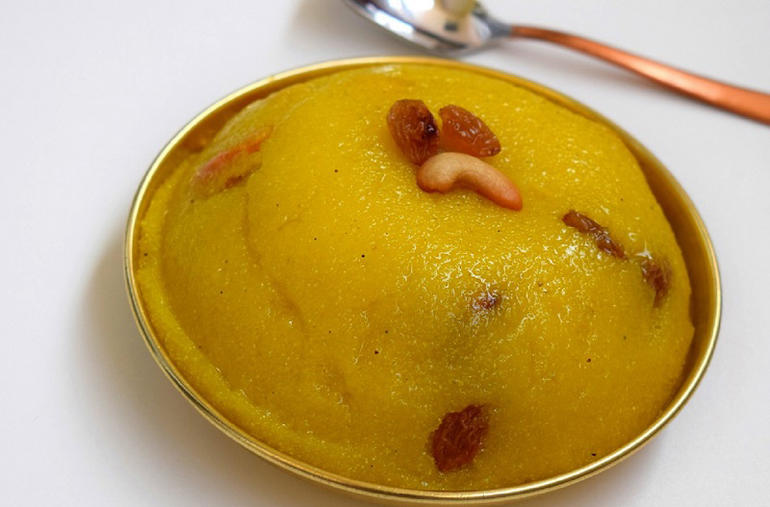 રવા કેસરી... રવા કેસરી...