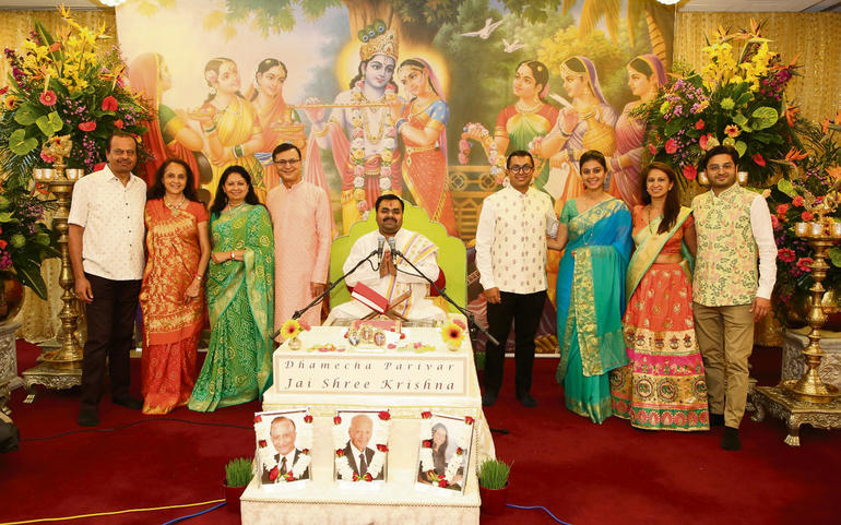 ધામેચા કુટુંબના દિવંગત પૂણ્યાત્માઓ-દિવંગત જયંતિભાઇ, દિવંગત ખોડીદાસભાઇ તથા દિવંગત વીશા ધામેચા કુટુંબના દિવંગત પૂણ્યાત્માઓ-દિવંગત જયંતિભાઇ, દિવંગત ખોડીદાસભાઇ તથા દિવંગત વીશા