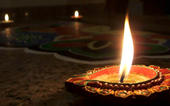 અમને અંધકારથી પ્રકાશ તરફ લઈ જજ...