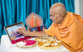 પૂ.મહંતસ્વામીએ શ્રીરામજન્મભૂ...
