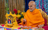 પૂ. મહંત સ્વામીનું સારંગપુરમા