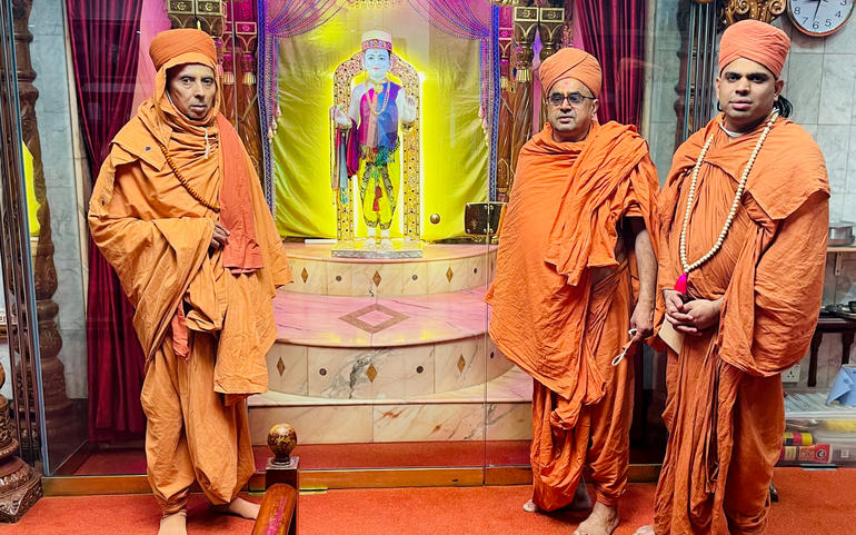 ભૂજ સ્વામીનારાયણ મંદિરના સંત ભૂજ સ્વામીનારાયણ મંદિરના સંત