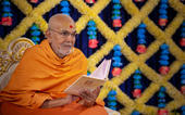 પૂ. મહંત સ્વામીનું નેનપૂરમાં વ...