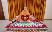 પૂ. મહંત સ્વામીનું સારંગપુરમા