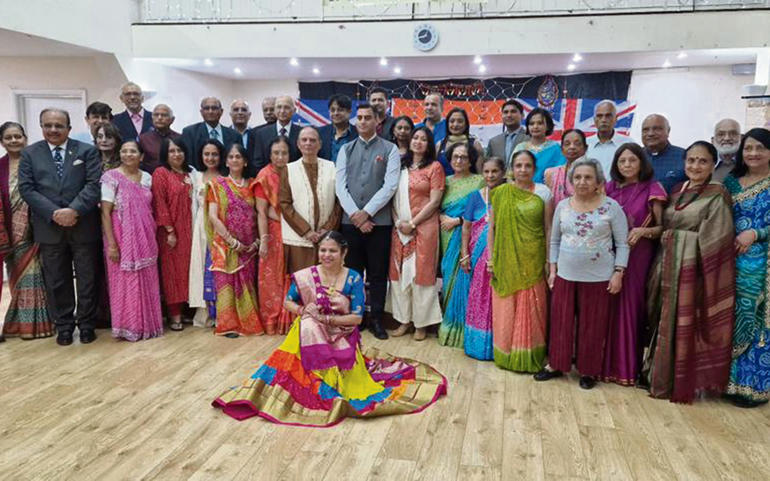 62મા ગુજરાતદિનની વિવિધ સંસ્થા 62મા ગુજરાતદિનની વિવિધ સંસ્થા