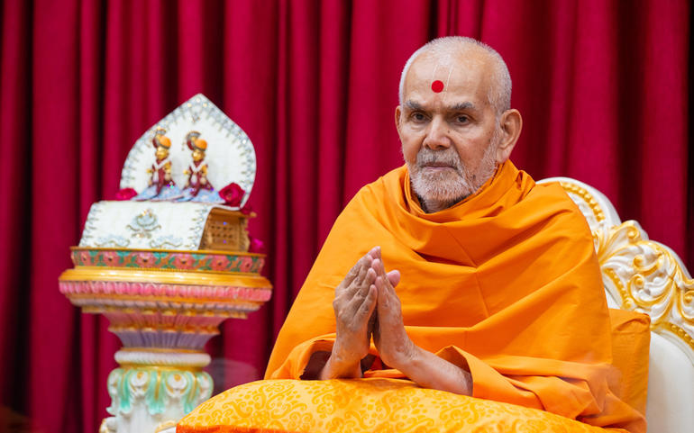અટલાદરામાં પૂ. મહંત સ્વામીની ન... અટલાદરામાં પૂ. મહંત સ્વામીની ન...