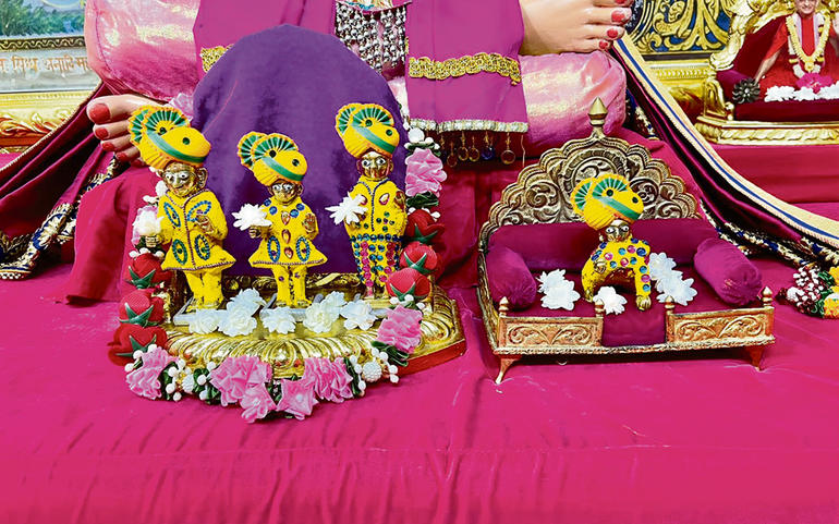અખાત્રીજ પર્વે વિશ્વશાંતિ અર અખાત્રીજ પર્વે વિશ્વશાંતિ અર